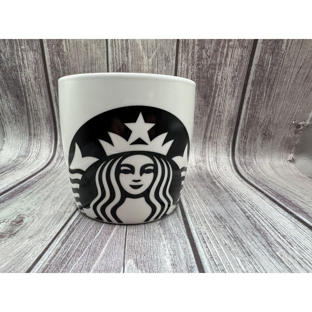 Starbucks Coffee 2018 MUG NEW 14oz. "Big Black Siren Logo"